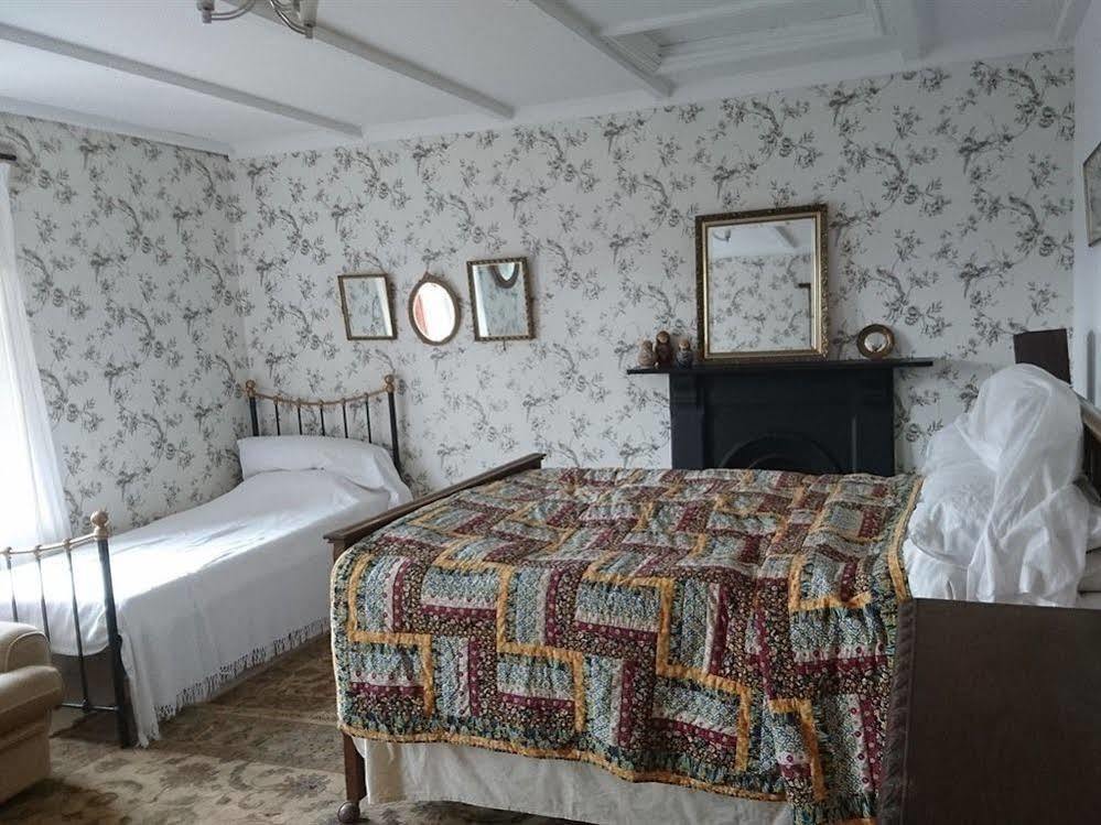 Bed and Breakfast Middle Mill Kidwelly Екстер'єр фото